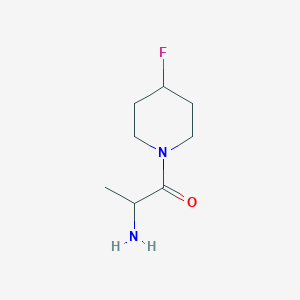 molecular formula C8H15FN2O B1476493 2-Amino-1-(4-fluoropiperidin-1-yl)propan-1-one CAS No. 1999019-25-8