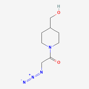 molecular formula C8H14N4O2 B1476719 2-Azido-1-(4-(hydroxymethyl)piperidin-1-yl)ethan-1-one CAS No. 2097955-04-7
