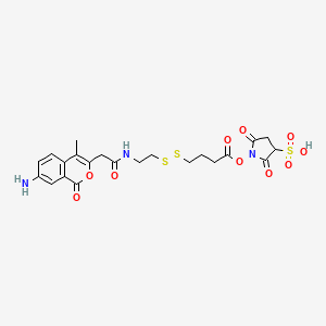 1-((4-((2-(2-(7-Amino-4-methyl-1-oxo-1H-isochromen-3-yl)acetamido)ethyl)disulfanyl)butanoyl)oxy)-2,5-dioxopyrrolidine-3-sulfonic acid