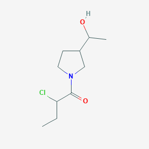 molecular formula C10H18ClNO2 B1476963 2-Chloro-1-(3-(1-hydroxyethyl)pyrrolidin-1-yl)butan-1-one CAS No. 2098079-44-6