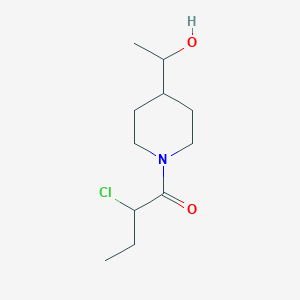 molecular formula C11H20ClNO2 B1477052 2-Chloro-1-(4-(1-hydroxyethyl)piperidin-1-yl)butan-1-one CAS No. 2091616-66-7