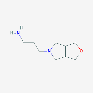 molecular formula C9H18N2O B1477057 3-(tetrahydro-1H-furo[3,4-c]pyrrol-5(3H)-yl)propan-1-amine CAS No. 2098101-91-6