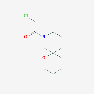 molecular formula C11H18ClNO2 B1477191 2-氯-1-(1-氧杂-8-氮杂螺[5.5]十一烷-8-基)乙酮 CAS No. 2092516-39-5