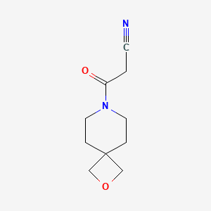 molecular formula C10H14N2O2 B1477220 3-Oxo-3-(2-oxa-7-azaspiro[3.5]nonan-7-yl)propanenitrile CAS No. 2097955-21-8