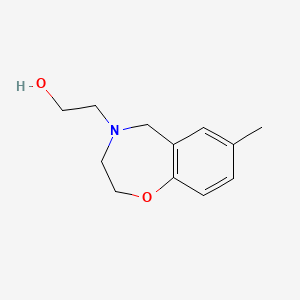 molecular formula C12H17NO2 B1477519 2-(7-methyl-2,3-dihydrobenzo[f][1,4]oxazepin-4(5H)-yl)ethan-1-ol CAS No. 2091717-33-6