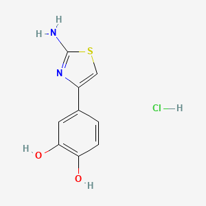 molecular formula C9H9ClN2O2S B1477823 4-(2-Amino-1,3-thiazol-4-yl)benzene-1,2-diol hydrochloride CAS No. 26774-42-5