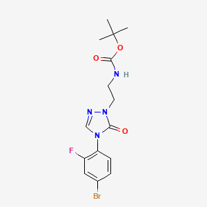 molecular formula C15H18BrFN4O3 B1477847 tert-butyl 2-[4-(4-bromo-2-fluorophenyl)-5-oxo-4,5-dihydro-1H-1,2,4-triazol-1-yl]ethylcarbamate CAS No. 1632497-74-5