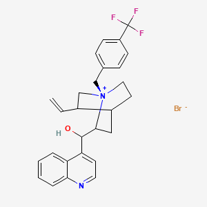 molecular formula C27H28BrF3N2O B14780724 [(1S)-5-ethenyl-1-[[4-(trifluoromethyl)phenyl]methyl]-1-azoniabicyclo[2.2.2]octan-2-yl]-quinolin-4-ylmethanol;bromide 