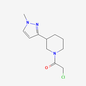 2-chloro-1-(3-(1-methyl-1H-pyrazol-3-yl)piperidin-1-yl)ethan-1-one