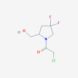 molecular formula C7H10ClF2NO2 B1478251 2-Chloro-1-(4,4-difluoro-2-(hydroxymethyl)pyrrolidin-1-yl)ethan-1-one CAS No. 2090295-94-4