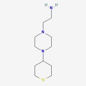 molecular formula C11H23N3S B1478751 2-(4-(tetrahydro-2H-thiopyran-4-yl)piperazin-1-yl)ethan-1-amine CAS No. 2090371-03-0