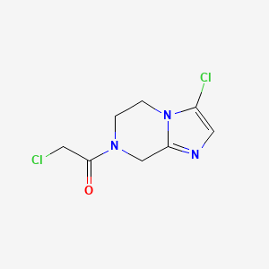 molecular formula C8H9Cl2N3O B1479177 2-chloro-1-(3-chloro-5,6-dihydroimidazo[1,2-a]pyrazin-7(8H)-yl)ethan-1-one CAS No. 2090943-55-6