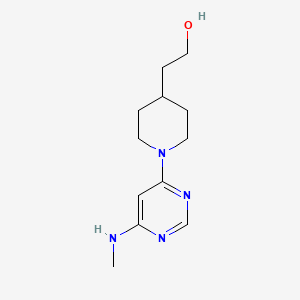 molecular formula C12H20N4O B1479399 2-(1-(6-(Methylamino)pyrimidin-4-yl)piperidin-4-yl)ethan-1-ol CAS No. 2098090-32-3