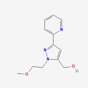 molecular formula C12H15N3O2 B1479558 (1-(2-methoxyethyl)-3-(pyridin-2-yl)-1H-pyrazol-5-yl)methanol CAS No. 2098134-53-1