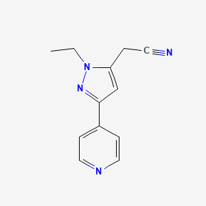 molecular formula C12H12N4 B1479608 2-(1-乙基-3-(吡啶-4-基)-1H-吡唑-5-基)乙腈 CAS No. 2098103-53-6