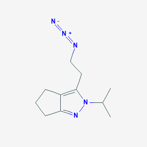 molecular formula C11H17N5 B1479665 3-(2-Azidoethyl)-2-isopropyl-2,4,5,6-tetrahydrocyclopenta[c]pyrazole CAS No. 2098136-61-7