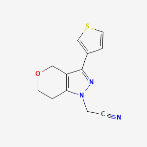 molecular formula C12H11N3OS B1479731 2-(3-(thiophen-3-yl)-6,7-dihydropyrano[4,3-c]pyrazol-1(4H)-yl)acetonitrile CAS No. 2097954-70-4