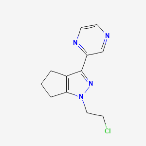 molecular formula C12H13ClN4 B1479790 1-(2-Chloroethyl)-3-(pyrazin-2-yl)-1,4,5,6-tetrahydrocyclopenta[c]pyrazole CAS No. 2098008-06-9