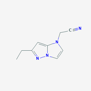molecular formula C9H10N4 B1479840 2-(6-ethyl-1H-imidazo[1,2-b]pyrazol-1-yl)acetonitrile CAS No. 2097968-07-3