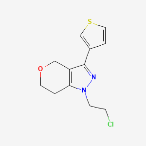molecular formula C12H13ClN2OS B1479869 1-(2-Chloroethyl)-3-(thiophen-3-yl)-1,4,6,7-tetrahydropyrano[4,3-c]pyrazole CAS No. 2098021-13-5
