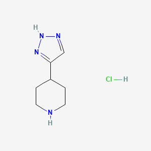 molecular formula C7H13ClN4 B1480457 4-(1H-1,2,3-triazol-4-yl)piperidine hydrochloride CAS No. 2098000-26-9