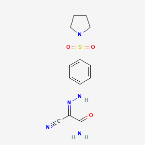 (2Z)-2-cyano-2-{2-[4-(pyrrolidin-1-ylsulfonyl)phenyl]hydrazinylidene}ethanamide