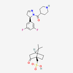 molecular formula C25H33F2N3O5S B14805337 (R)-(5-(3,5-Difluorophenyl)-4,5-dihydro-1H-pyrazol-1-yl)(piperidin-4-yl)methanone ((1R,4S)-7,7-dimethyl-2-oxobicyclo[2.2.1]heptan-1-yl)methanesulfonate 