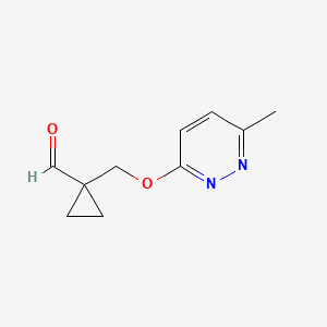 molecular formula C10H12N2O2 B1480552 1-(((6-Methylpyridazin-3-yl)oxy)methyl)cyclopropane-1-carbaldehyde CAS No. 2098106-62-6