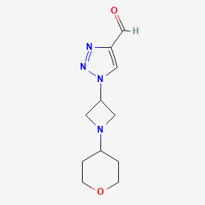 molecular formula C11H16N4O2 B1480584 1-(1-(tetrahydro-2H-pyran-4-yl)azetidin-3-yl)-1H-1,2,3-triazole-4-carbaldehyde CAS No. 2098110-02-0