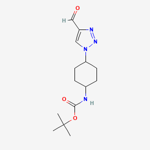 molecular formula C14H22N4O3 B1480626 叔丁基(4-(4-甲酰基-1H-1,2,3-三唑-1-基)环己基)氨基甲酸酯 CAS No. 2098122-42-8