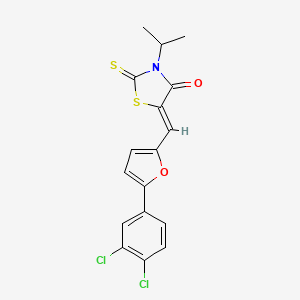 (5Z)-5-{[5-(3,4-dichlorophenyl)furan-2-yl]methylidene}-3-(propan-2-yl)-2-thioxo-1,3-thiazolidin-4-one