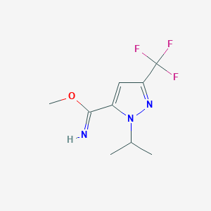 molecular formula C9H12F3N3O B1480757 methyl 1-isopropyl-3-(trifluoromethyl)-1H-pyrazole-5-carbimidate CAS No. 2098127-51-4