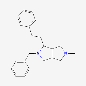 molecular formula C22H28N2 B1481055 2-Benzyl-5-methyl-1-phenethyloctahydropyrrolo[3,4-c]pyrrole CAS No. 2097978-37-3