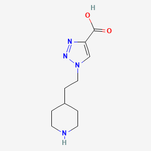 molecular formula C10H16N4O2 B1481192 1-(2-(piperidin-4-yl)ethyl)-1H-1,2,3-triazole-4-carboxylic acid CAS No. 2098123-33-0