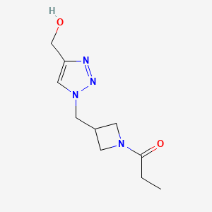 molecular formula C10H16N4O2 B1481251 1-(3-((4-(hydroxymethyl)-1H-1,2,3-triazol-1-yl)methyl)azetidin-1-yl)propan-1-one CAS No. 2097995-80-5