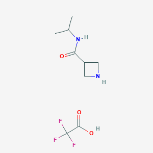 molecular formula C9H15F3N2O3 B1481294 N-isopropylazetidine-3-carboxamide 2,2,2-trifluoroacetate CAS No. 2098054-55-6