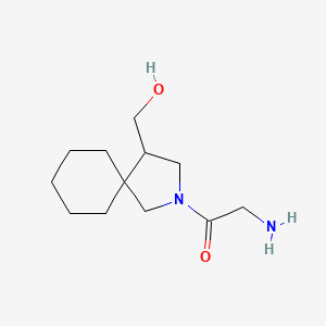 molecular formula C12H22N2O2 B1481324 2-アミノ-1-(4-(ヒドロキシメチル)-2-アザスピロ[4.5]デカン-2-イル)エタン-1-オン CAS No. 2090268-37-2