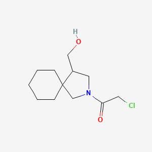 molecular formula C12H20ClNO2 B1481364 2-Chloro-1-(4-(hydroxymethyl)-2-azaspiro[4.5]decan-2-yl)ethan-1-one CAS No. 2090867-36-8