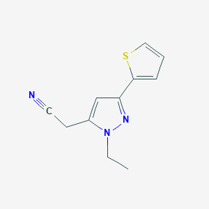 molecular formula C11H11N3S B1481704 2-(1-ethyl-3-(thiophen-2-yl)-1H-pyrazol-5-yl)acetonitrile CAS No. 2098131-38-3