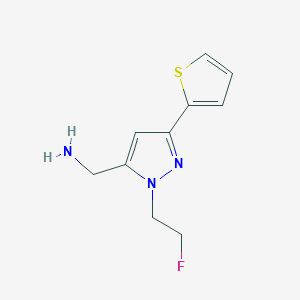 molecular formula C10H12FN3S B1481723 (1-(2-fluoroethyl)-3-(thiophen-2-yl)-1H-pyrazol-5-yl)methanamine CAS No. 2098118-82-0