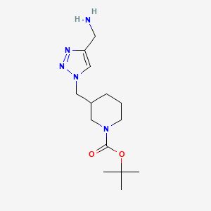 molecular formula C14H25N5O2 B1481966 叔丁基 3-((4-(氨甲基)-1H-1,2,3-三唑-1-基)甲基)哌啶-1-羧酸酯 CAS No. 2098110-32-6