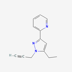 molecular formula C13H13N3 B1482025 2-(5-ethyl-1-(prop-2-yn-1-yl)-1H-pyrazol-3-yl)pyridine CAS No. 2098136-94-6