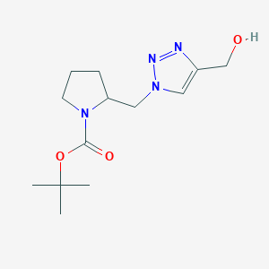 molecular formula C13H22N4O3 B1482089 tert-butyl 2-((4-(hydroxymethyl)-1H-1,2,3-triazol-1-yl)methyl)pyrrolidine-1-carboxylate CAS No. 2098109-32-9