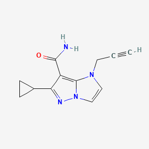 molecular formula C12H12N4O B1482215 6-环丙基-1-(炔丙基)-1H-咪唑并[1,2-b]吡唑-7-甲酰胺 CAS No. 2097945-16-7