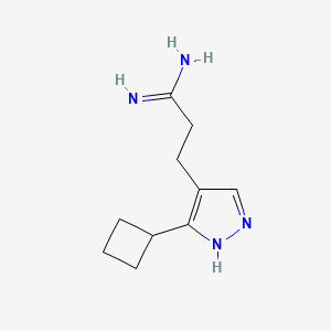 molecular formula C10H16N4 B1482374 3-(3-cyclobutyl-1H-pyrazol-4-yl)propanimidamide CAS No. 2098018-66-5