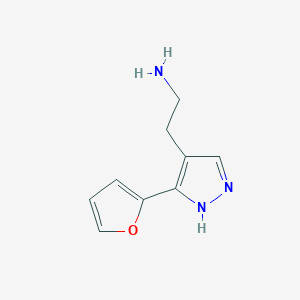 molecular formula C9H11N3O B1482399 2-(3-(furan-2-yl)-1H-pyrazol-4-yl)ethan-1-amine CAS No. 2090942-41-7