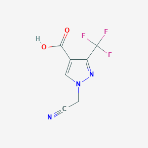molecular formula C7H4F3N3O2 B1482422 1-(cyanomethyl)-3-(trifluoromethyl)-1H-pyrazole-4-carboxylic acid CAS No. 2092722-29-5