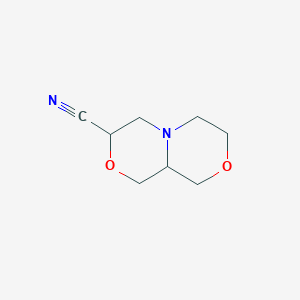 molecular formula C8H12N2O2 B1482569 Hexahydro-1H-[1,4]oxazino[3,4-c]morpholine-3-carbonitrile CAS No. 1807938-68-6