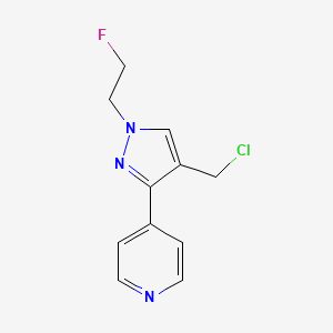 molecular formula C11H11ClFN3 B1482666 4-(4-(chloromethyl)-1-(2-fluoroethyl)-1H-pyrazol-3-yl)pyridine CAS No. 2091590-36-0