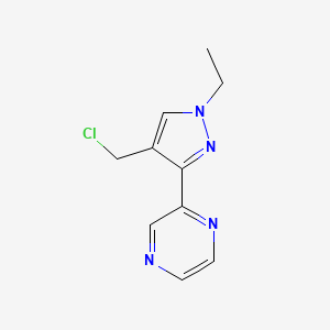 molecular formula C10H11ClN4 B1482768 2-(4-(chloromethyl)-1-ethyl-1H-pyrazol-3-yl)pyrazine CAS No. 2090940-98-8
